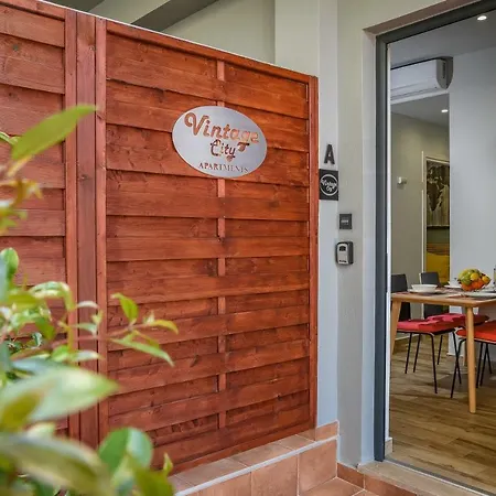 Vintage Apartment